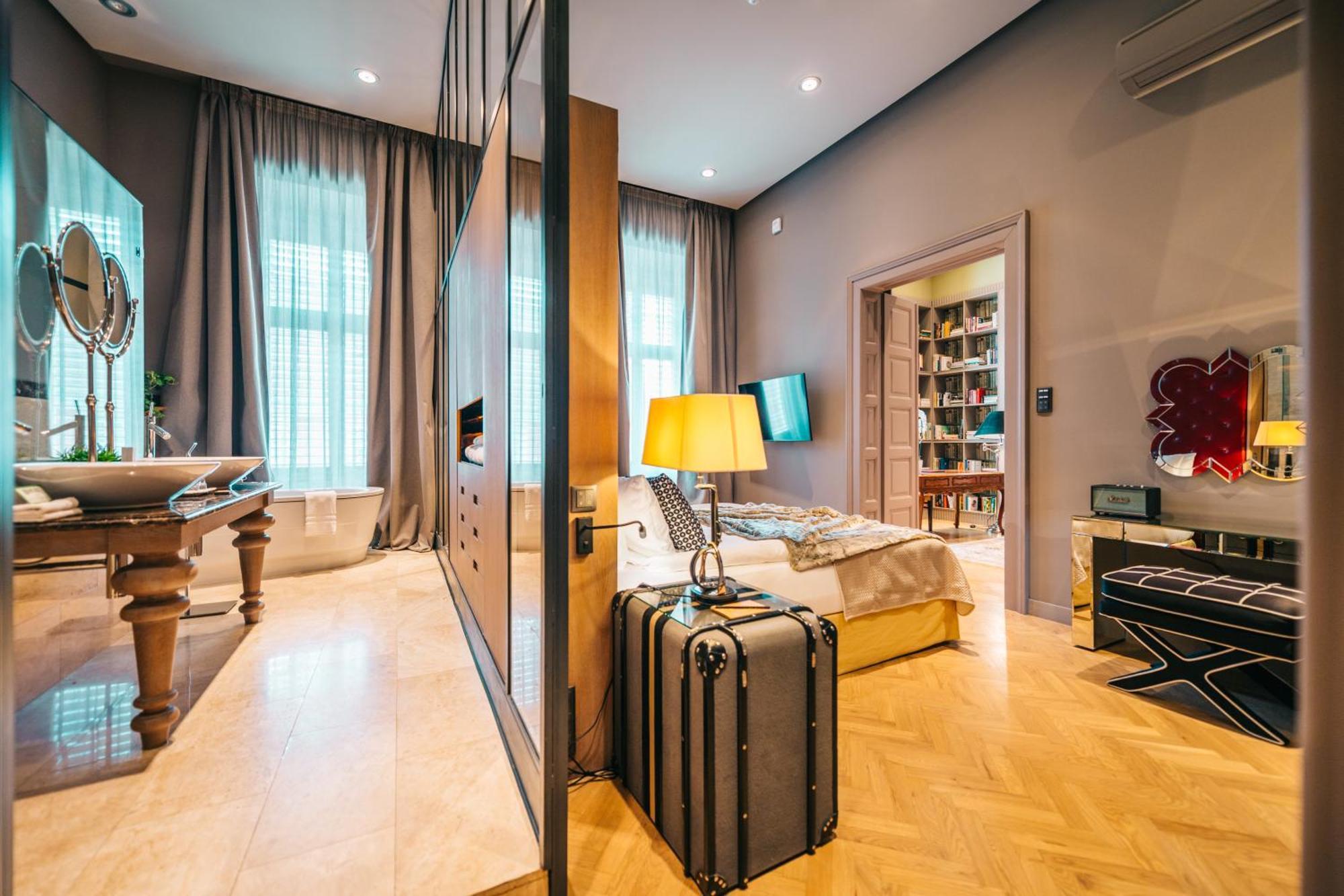 King Suite